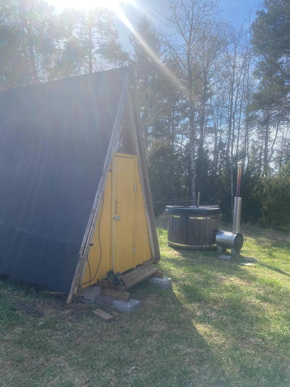 Triangle Cabin Laitila Luaran gambar