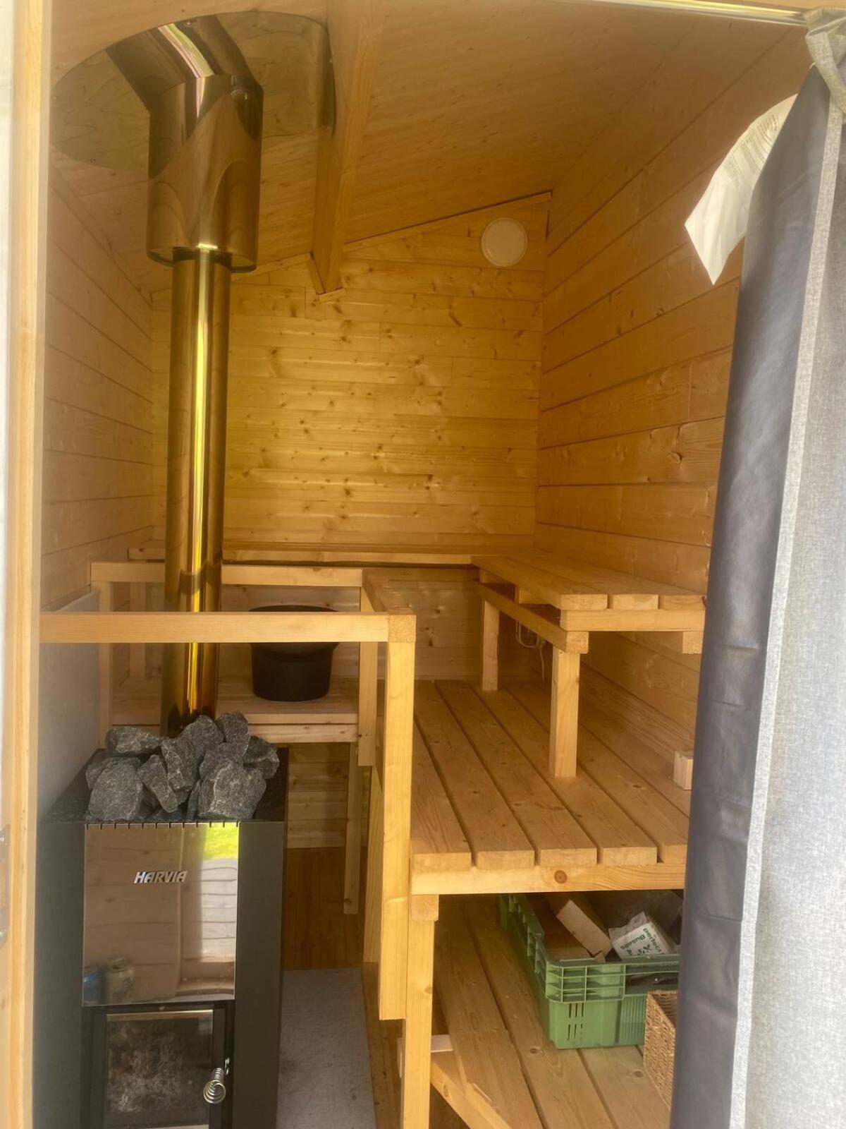 Triangle Cabin Laitila Luaran gambar